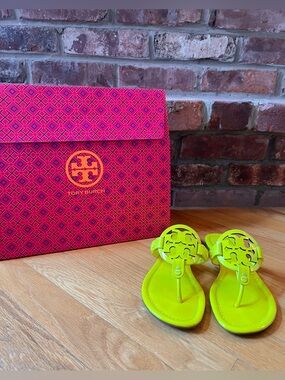 Tory Burch Neon Fluorescent Yellow Patent Leather Miller Sandals